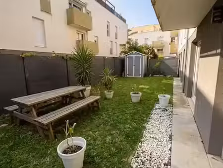 location meublée appartement 3 pièces 65 m² à bezons (95870)  1 700 €
