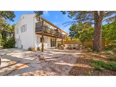 appartement 3 pièces avec jardin privatif à aix-en-provence   quartier recherché de la...