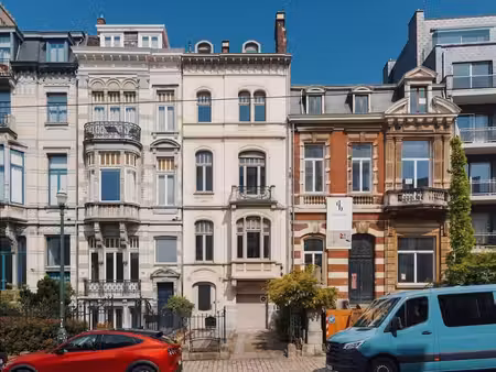 magnifique demeure avec jardin et arrière-maison aux etangs