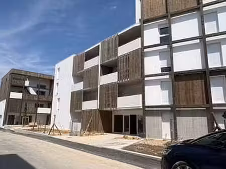 location appartement 2 pièces à la rochelle (17000) : à louer 2 pièces / 43m² la rochelle