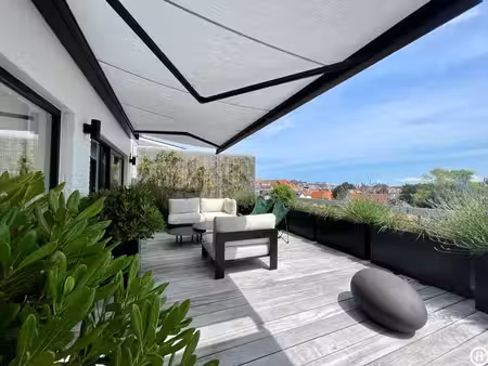 appartement luxueux au centre de knokke avec une terrasse ex
