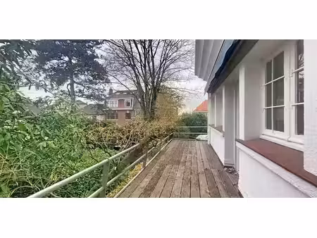 appartement à louer à uccle pour € 3.250 avec 4 chambres à coucher
