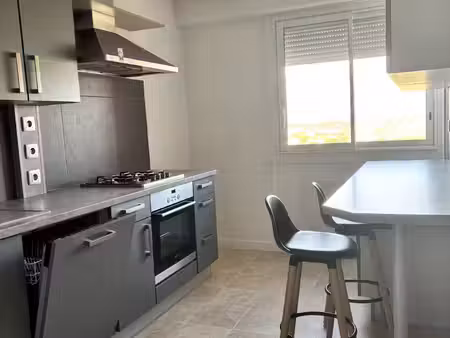 a louer - t3 avec vue dégagée 20 rue général duhesme à chalo