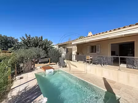 villa t4 piscine proche plage et commodités