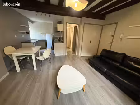 appartement meublé de 50 m² à blois avec parking privatif