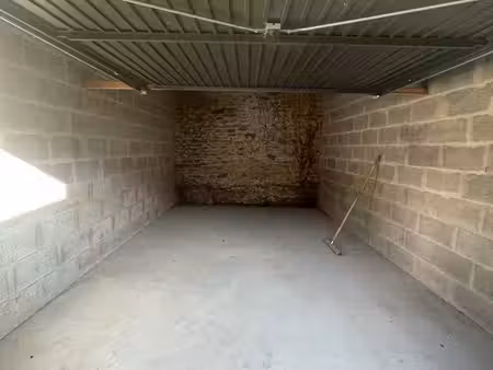 garage 16m2 indépendant au sol