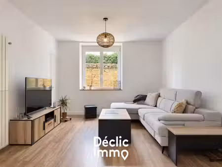 agréable maison rénovée  idéalement située