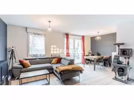 metz technopole  proche commodités et axes routiers  appartement t4 avec 3 chambres et 2 p