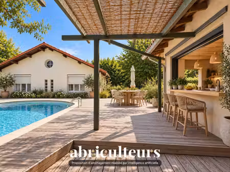 maison avec piscine à rafraichir sur grand terrain de 966 m2 - caudéran pins-francs 33200