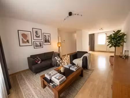 spacieux appartement avec de grandes terrasses à evere