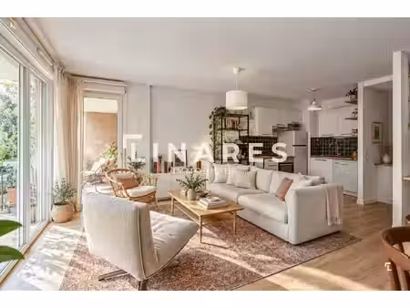 le balcon vert - appartement t2 meublé de 56m² avec balcon et parking - 13004 marseille