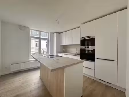 verviers centre : superbe appartement 2 ch. remis à neuf !