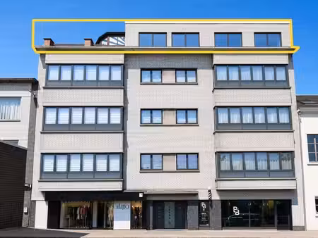 penthouse met ruim terras in centrum zottegem