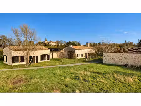 maison de campagne en pierre