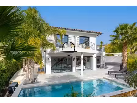 magnifique villa contemporaine recente  à pied du port  des plages et des commerces