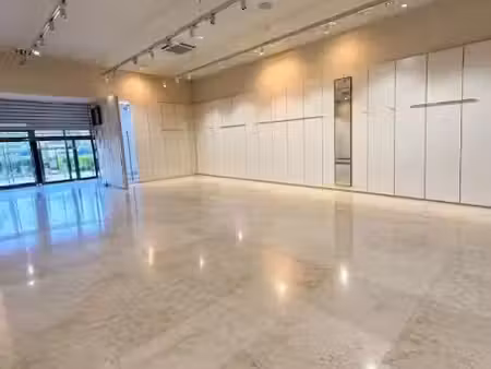 location locaux professionnels 250 m² à saint-quentin (02100)  nan €