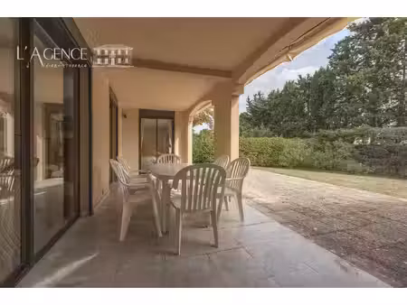 appartement t4 de 119 m² à 15 minutes à pied du centre d'aix-