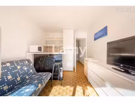 studio 1 pièce 19 m²