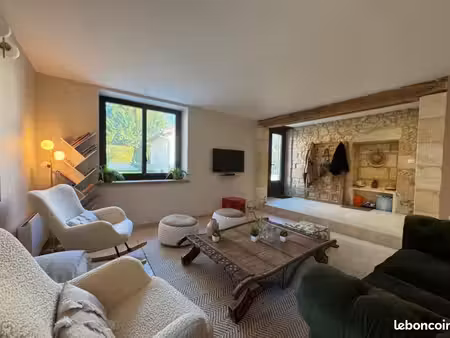 maison meublée de standing – 95 m² – 3 chambres – saint-émilion
