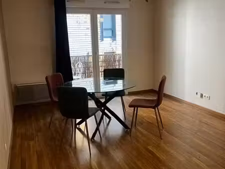 location meublée appartement 70m2 et parking