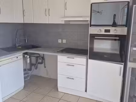 à louer – charmant t2 meublé de 50 m² au cœur de propriano  de novembre à mai
