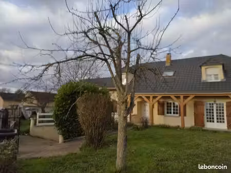 maison 8 pièces 169 m²