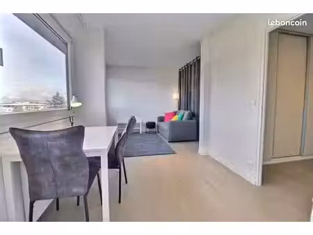studio 1 pièce 36 m²