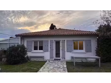 mérignac – maison familiale rénovée de 150 m² avec jardin et double garage