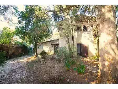 en exclusivite nimes planete mazet en pierre à rafraîchir de 3 pièces de 94m² sur un terra