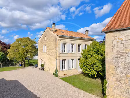 maison de caractère proche de saint-emilion