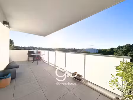 à vendre appartement 3 pièces de 66 86 m2 avec grande terr