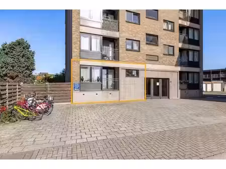 appartement de 3 chambres dans le centre de sint-niklaas