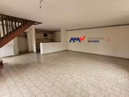 vente maison à sablé-sur-sarthe (72300) : à vendre / 105m² sablé-sur-sarthe