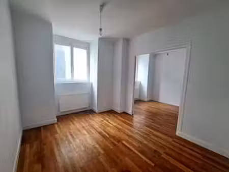 location appartement 2 pièces à nantes centre ville (44000) : à louer 2 pièces / 40m² nant