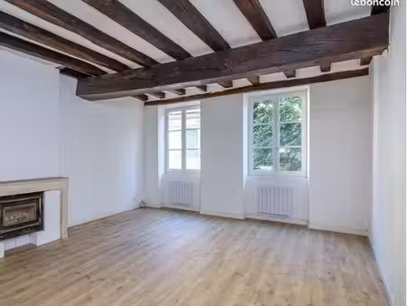 location appartement 87m2 t3 centre historique chalon sur saône