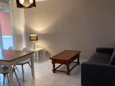 appartement t2 meublé 44m² proche airbus calme  ensoleillé et très agréable au quotidien