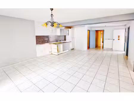 appartement metz 94.35 m² t-5 à vendre  155 000 €