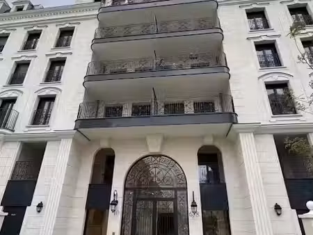 location meublée appartement 2 pièces 46 m² à clamart (92140)  1 390 €