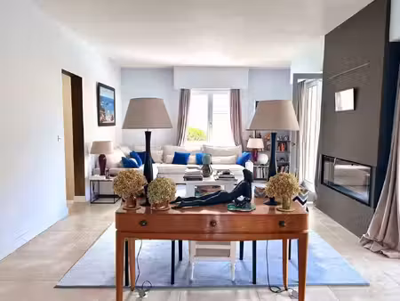 maison familiale idéalement située à biarritz