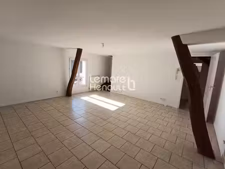 proche centre ville  apt f3  59.71 m²  avec garage