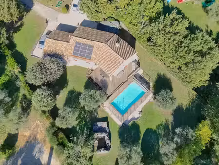 vente maison 5 pièces 107 m² à signes (83870)  478 000 €