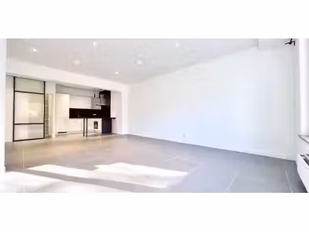 appartement à louer à uccle pour € 1.200 avec 1 chambre à coucher