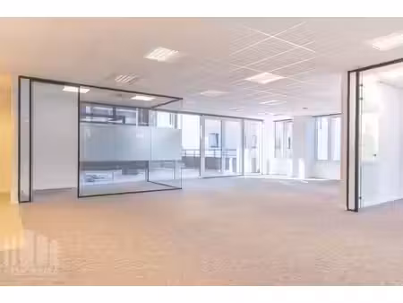 instapklare kantoorruimte van 225 m² te huur op toplocati...