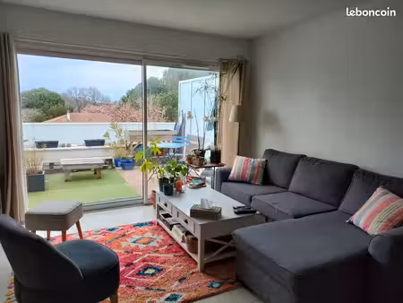 t2 avec balcon floirac