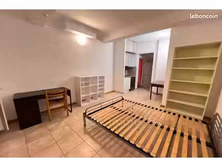 studio 1 pièce 18 m²