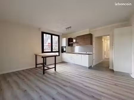 appartement 3 pièces 60 m²