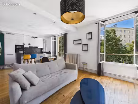 paris 18e – location appartement 2 pièces meublé de 54 m² totalement refait