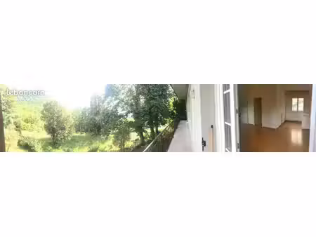 t4 de charme dans parc du château