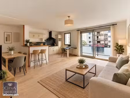 appartement 3 pièces 67 m²