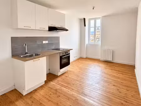 appartement entièrement rénové centre de thouars